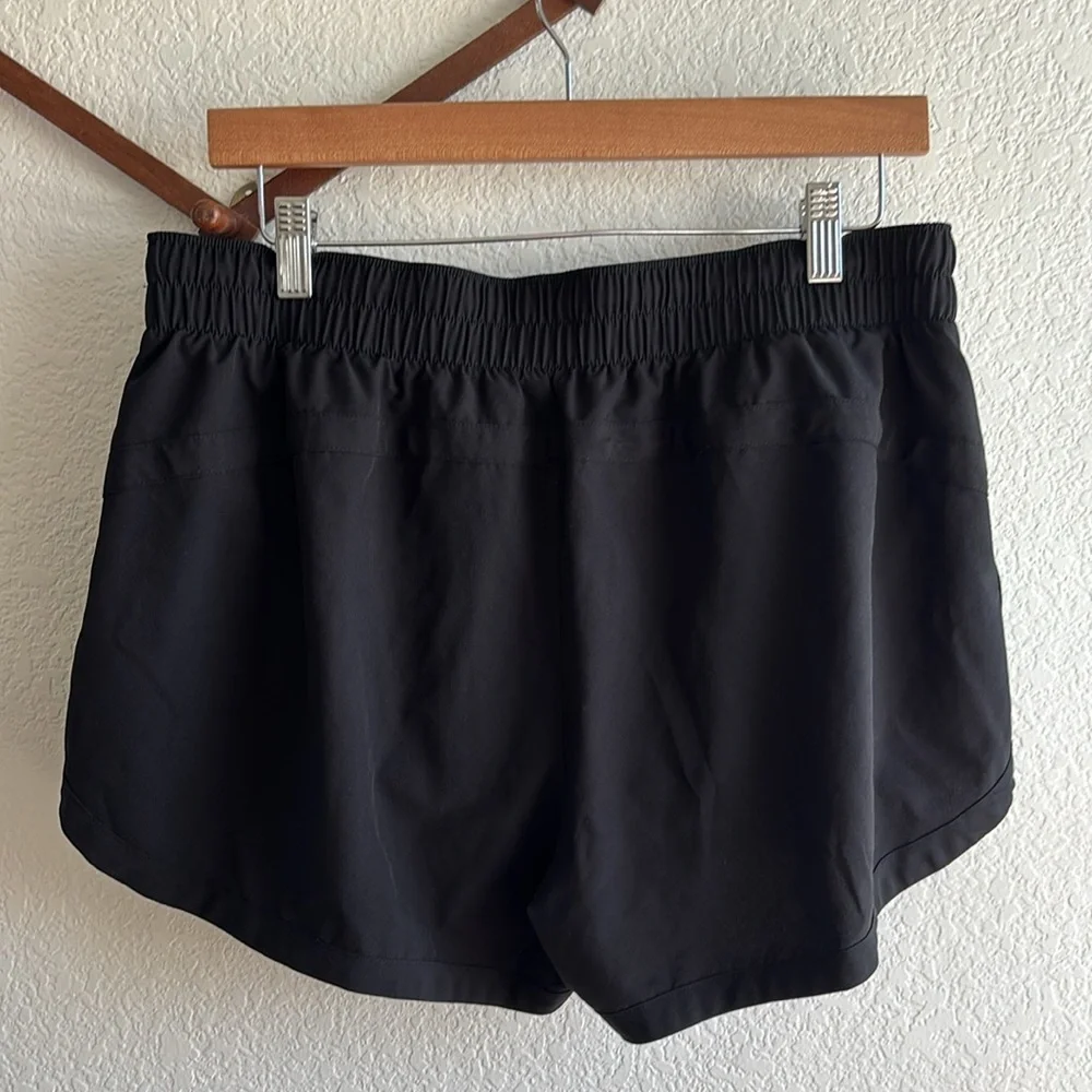 GapFit 3” Running Short in Black - Picture 3 of 4